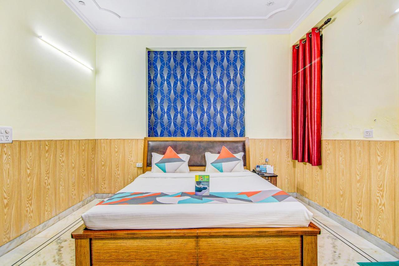 Fabexpress Royal Ashray Hotel Noida Eksteriør billede