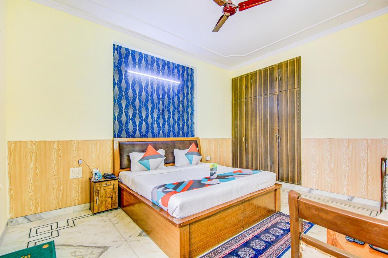Fabexpress Royal Ashray Hotel Noida Eksteriør billede