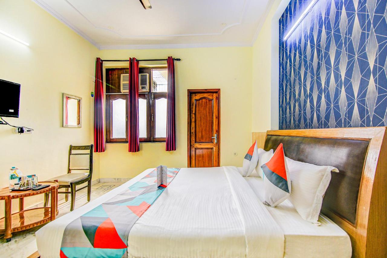 Fabexpress Royal Ashray Hotel Noida Eksteriør billede